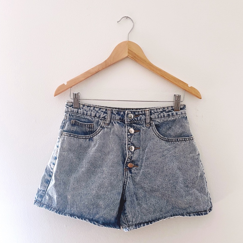 Forever 21 Denim Shorts, Size 28